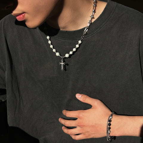 Cross Pendant Reflective Bead Necklace Cross Pendant Reflective Bead Necklace